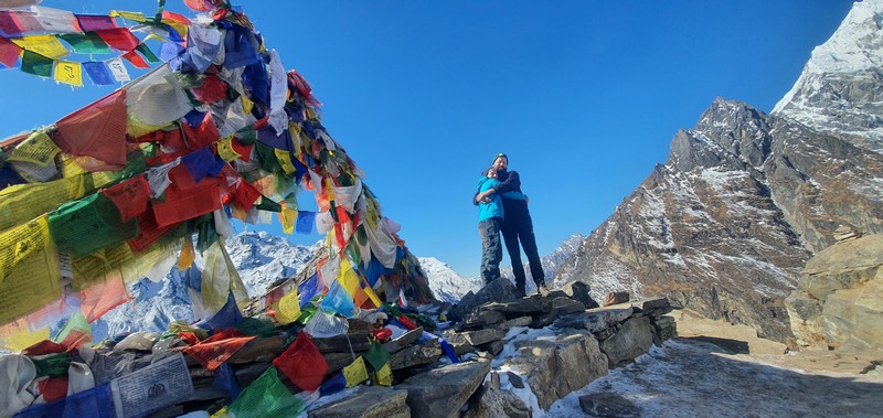 Couple posing at the top of Langtang valley